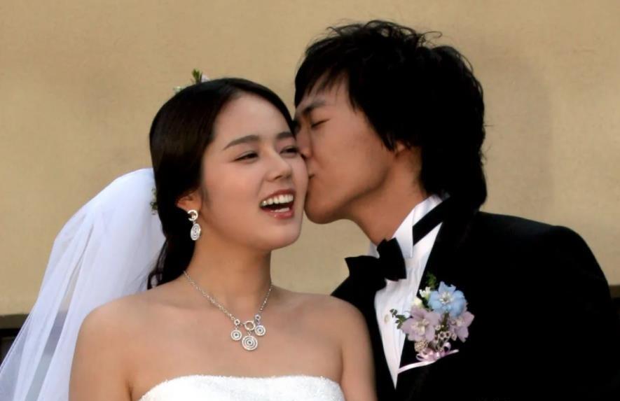 朴敏英财阀男友_韩剧整容女明星_朴敏英整容史