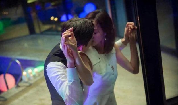 吻戏女明星_吻戏女明星_吻戏女明星