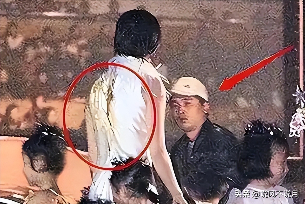 赵薇被封杀后女儿复出_赵薇被执行冻结股权事件_赵薇现在还在娱乐圈吗