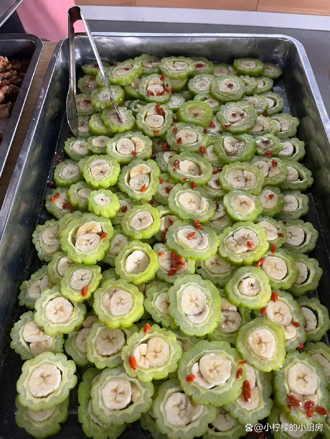 高校食堂黑暗料理_酿香蕉苦瓜创意菜_明星黑暗料理图片大全高清,